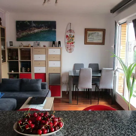 Piso En Cerca De Playa Del Arbeyal * Gijon